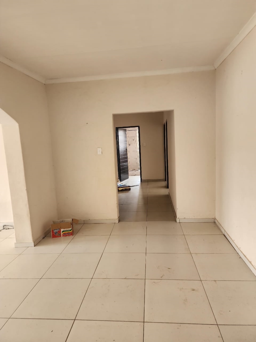 4 Bedroom Property for Sale in Flamwood North West